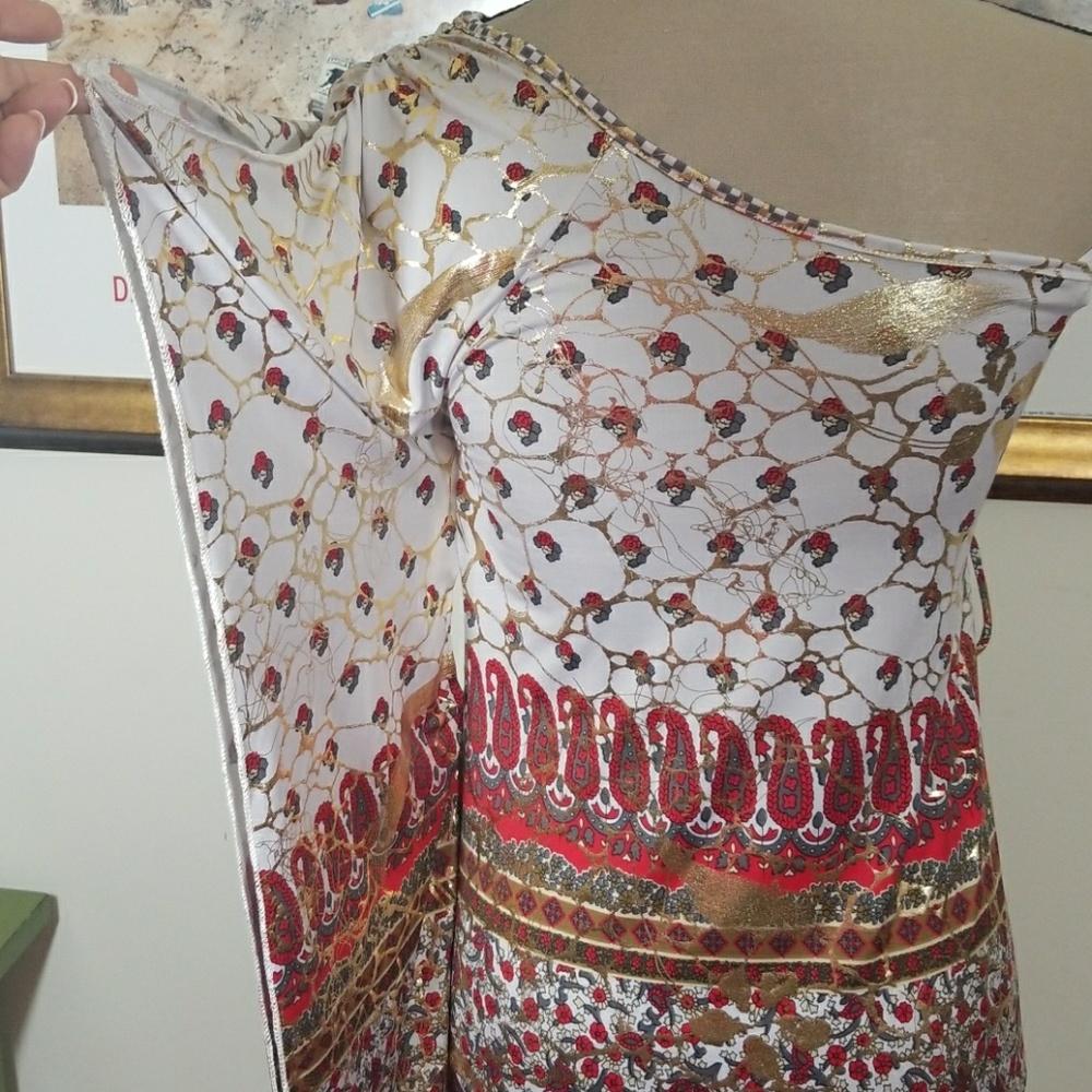 ONE SHOULDER OFF PATTERN TOPđź’ĄNWOT!! - Picture 2 of 8